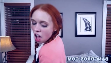 Petite teen little caprice 18letnyaya jumping on the cock cum