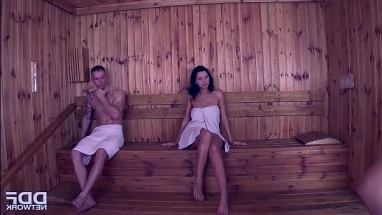 Sensual pussy licking in the sauna with Nicole Smith & Kira Queen