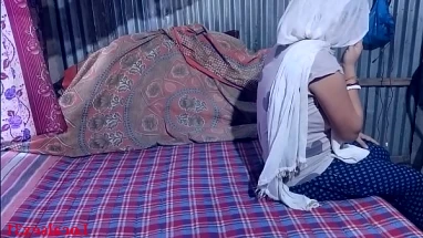 Mushlim wife sex by Hindu Boy in home