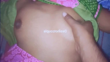 Desi Indian village bhabhi fuking in green saree