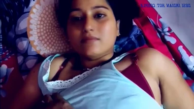 पड़ोसन को पटाया और पलंग तोड़ चूत मारी हिंदी आवाज में