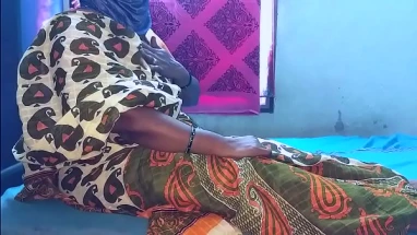 indian cheating house wife saree removing and boobs show in web cam